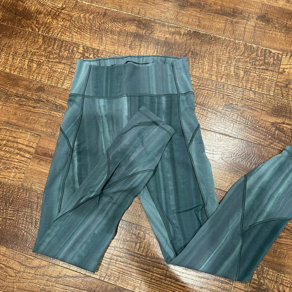 Lululemon Leggings- size 4